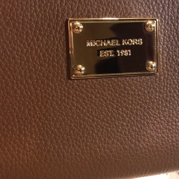 NWOT Michael KORS Clutch - Picture 6 of 6